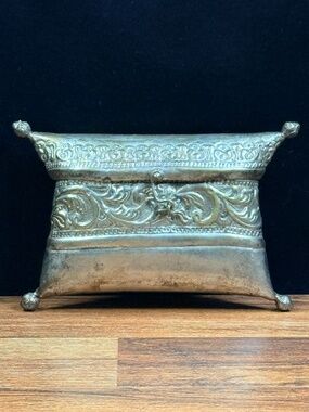 ARTISTIC Brass Pillow Clutch